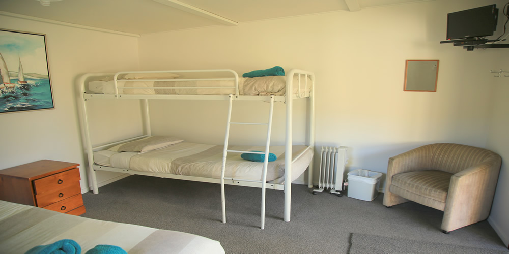 Cabin Accommodation At Parklands Marina Holiday Park In Picton NZ