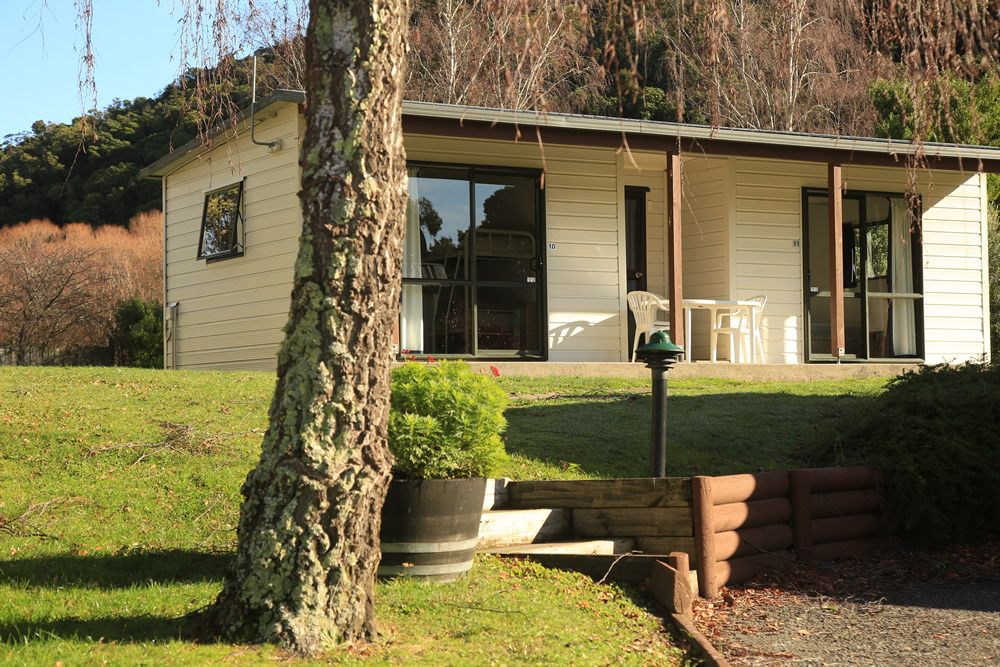 Cabins » Camping Grounds Campervan Park at Parklands